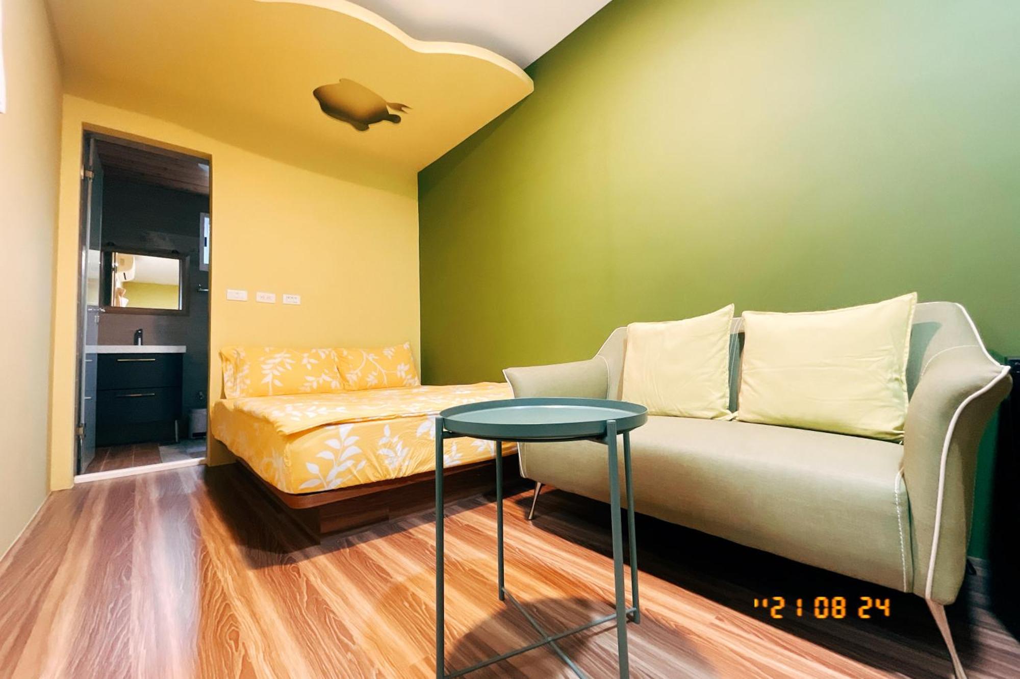 Little Ryukyu Hermit Crab Homestay Xiaoliuqiu Dış mekan fotoğraf